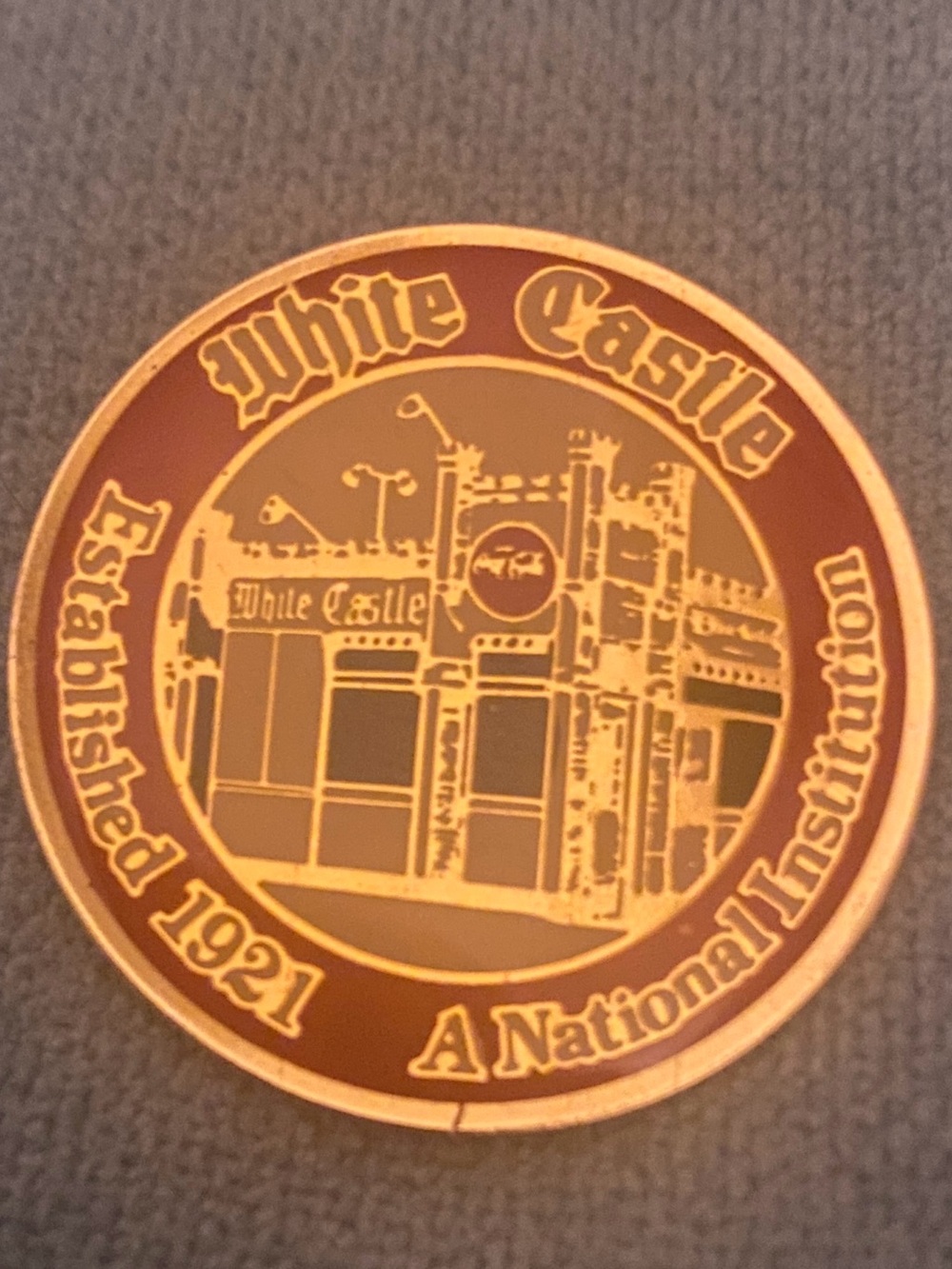 VTG White Castle Lapel Hat Pin Established 1921 A National Institution Gold Tone